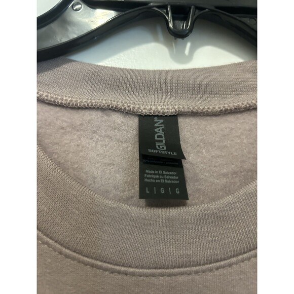 Pretty Petty Front Print Gray Purple Women's Graphic Sweatshirt SIZE LARGE - Picture 3 of 4